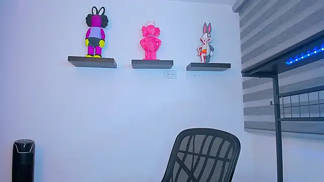 Gangster Girl online show from October 14, 2025, 11:25 pm