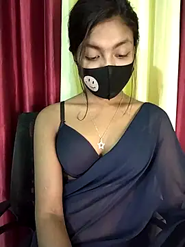 Myra-sen online show from March 3, 2025, 8:32 pm