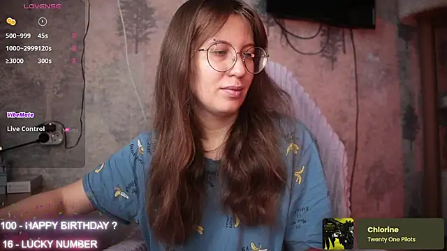 Snapshot of ms_allison_w chatting on October 26, 2025, 11:32 am ms allison w online show from October 26, 2025, 11:32 am