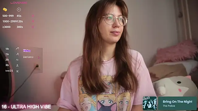 Snapshot of ms_allison_w chatting on October 4, 2025, 12:07 pm ms allison w online show from October 4, 2025, 12:07 pm