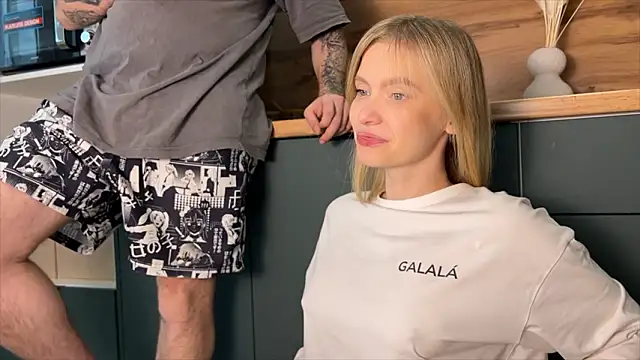 Adelovenick online show from February 19, 2026, 11:40 am