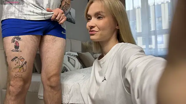 Snapshot of Adelovenick chatting on October 1, 2025, 9:03 am Adelovenick online show from October 1, 2025, 9:03 am