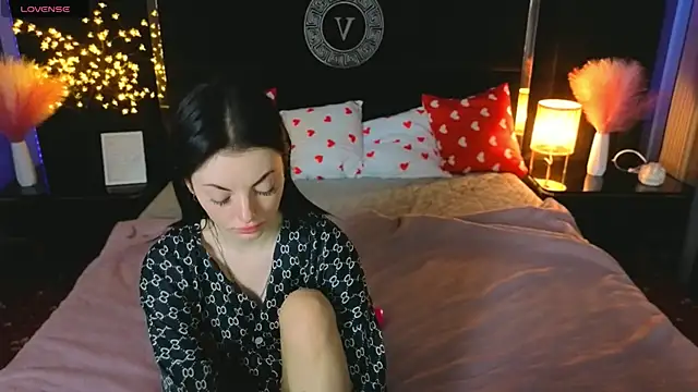 Snapshot of Daisy_Delight chatting on March 2, 2026, 5:41 am Daisy Delight online show from March 2, 2026, 5:41 am