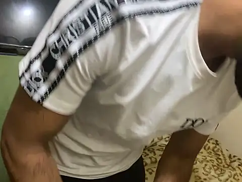 Snapshot of GaaTto chatting on October 5, 2025, 12:45 am GaaTto online show from October 5, 2025, 12:45 am