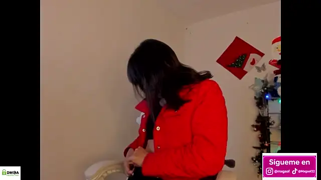 meganthompsonn22 online show from November 29, 2025, 5:57 pm