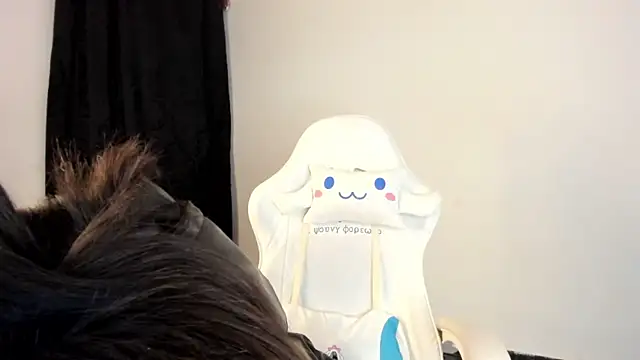 meganthompsonn22 online show from April 10, 2026, 9:16 am