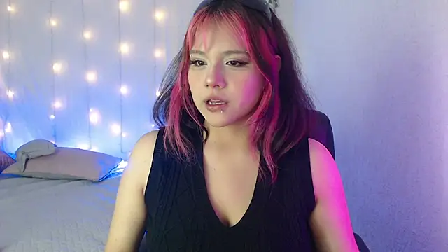 Snapshot of mixie_cute chatting on December 31, 2024, 11:06 pm mixie cute online show from December 31, 2024, 11:06 pm