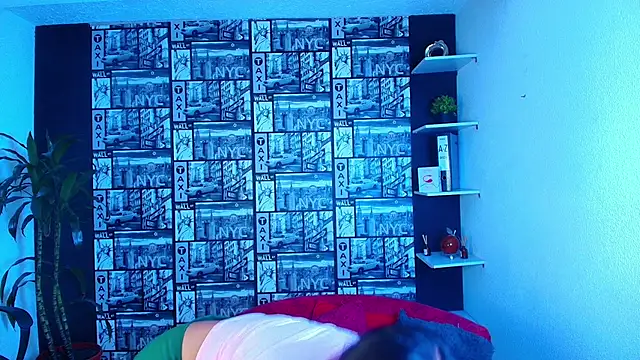 EmiGomez  online show from February 21, 2026, 1:13 pm