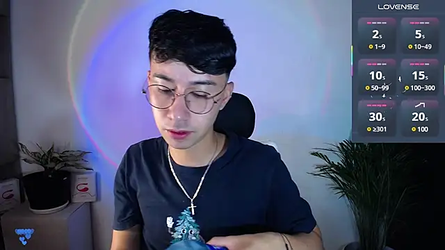 cameron cum online show from February 26, 2025, 4:16 pm