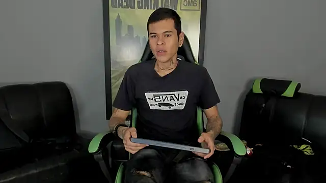 jamesinked  online show from February 9, 2025, 6:37 pm