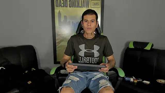 jamesinked  online show from February 12, 2025, 10:26 pm