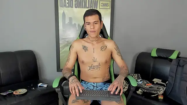 jamesinked  online show from February 6, 2025, 8:13 pm