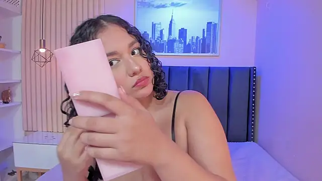 viiolett lee online show from September 19, 2025, 9:30 pm