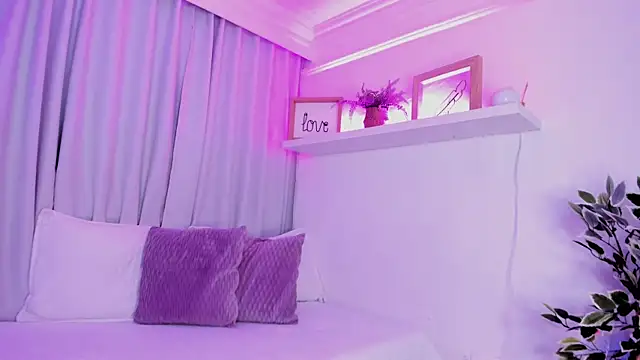 susyy7 online show from November 9, 2025, 7:40 pm