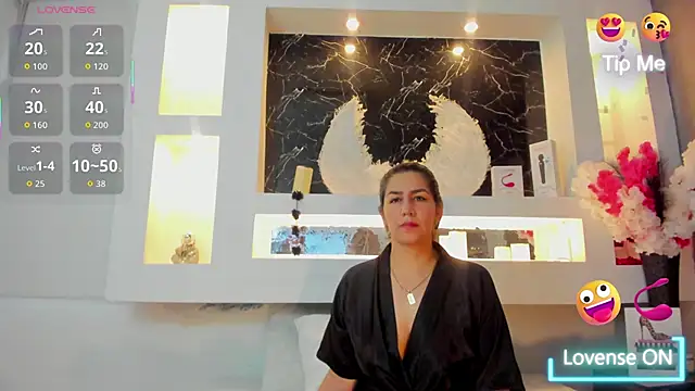 Snapshot of Cinthya_mjs chatting on October 8, 2025, 12:07 pm Cinthya mjs online show from October 8, 2025, 12:07 pm