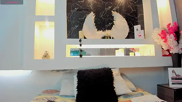 Snapshot of Cinthya_mjs chatting on September 25, 2025, 12:22 pm Cinthya mjs online show from September 25, 2025, 12:22 pm