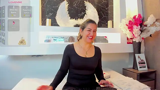 Snapshot of Cinthya_mjs chatting on October 25, 2025, 12:17 pm Cinthya mjs online show from October 25, 2025, 12:17 pm