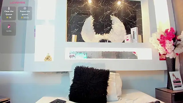 Snapshot of Cinthya_mjs chatting on October 28, 2025, 12:15 pm Cinthya mjs online show from October 28, 2025, 12:15 pm