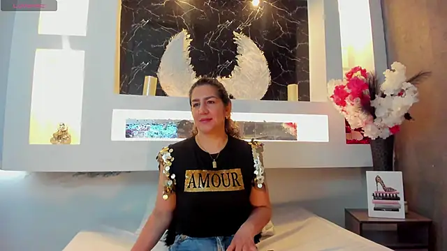 Snapshot of Cinthya_mjs chatting on October 18, 2025, 12:29 pm Cinthya mjs online show from October 18, 2025, 12:29 pm