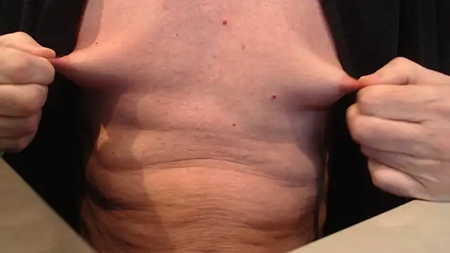 Snapshot of Toy-Daddy chatting on January 23, 2025, 1:35 pm Toy-Daddy online show from January 23, 2025, 1:35 pm