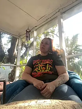 Snapshot of WASHDOWNTHEBUBBLES chatting on January 14, 2025, 8:48 pm WASHDOWNTHEBUBBLES online show from January 14, 2025, 8:48 pm