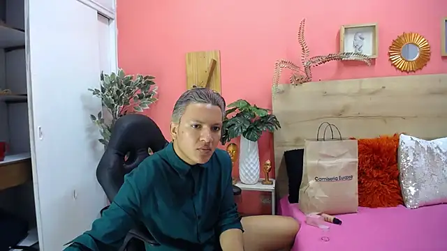 aslyhernandez 7 online show from March 28, 2026, 11:55 am