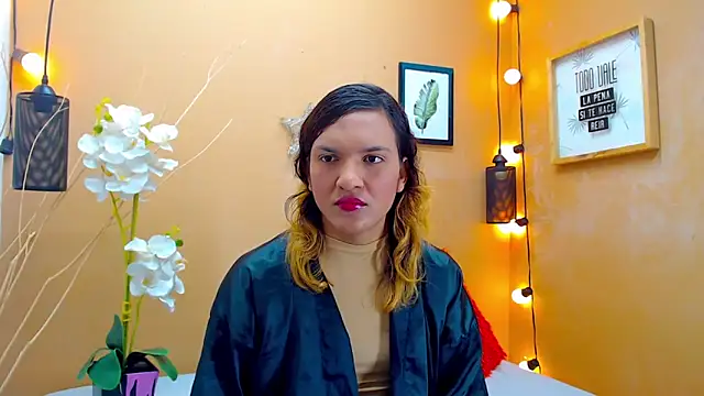 aslyhernandez 7 online show from October 10, 2025, 12:39 pm