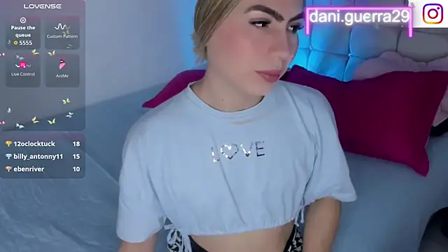 Snapshot of saskya chatting on October 19, 2025, 3:59 pm saskya online show from October 19, 2025, 3:59 pm