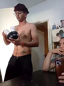 teendotados online show from November 10, 2025, 8:36 pm