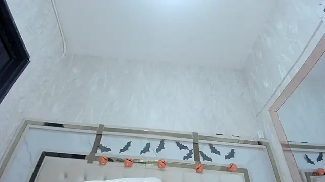 Snapshot of Victoriaa_millers chatting on October 17, 2025, 7:15 pm Victoriaa millers online show from October 17, 2025, 7:15 pm