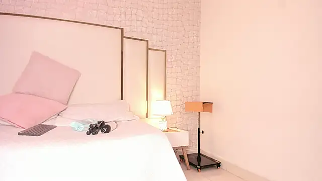 Snapshot of Victoriaa_millers chatting on March 13, 2025, 3:22 am Victoriaa millers online show from March 13, 2025, 3:22 am