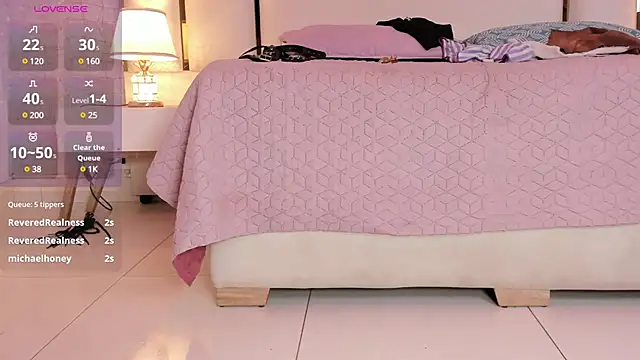 Snapshot of Victoriaa_millers chatting on February 24, 2025, 6:27 am Victoriaa millers online show from February 24, 2025, 6:27 am