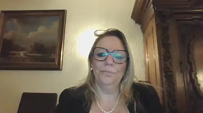 Silkesquirt online show from January 21, 2025, 7:04 am