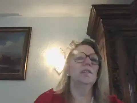 Silkesquirt online show from February 7, 2025, 10:29 am
