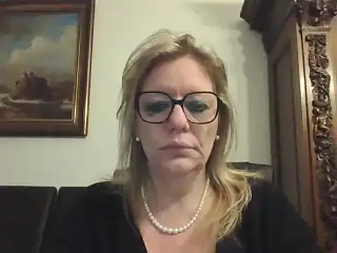 Silkesquirt online show from December 12, 2024, 2:22 pm