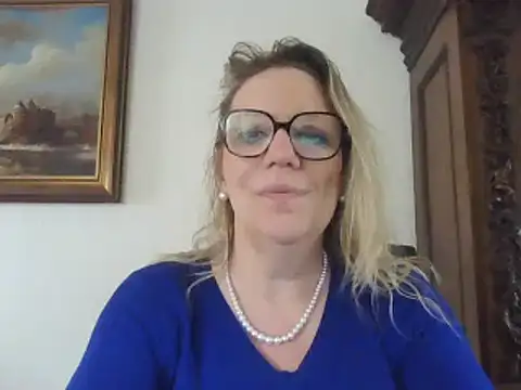Silkesquirt online show from February 21, 2025, 12:17 pm