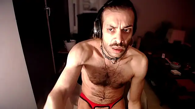 Snapshot of P4RtYBOII92 chatting on October 8, 2025, 10:43 pm P4RtYBOII92 online show from October 8, 2025, 10:43 pm