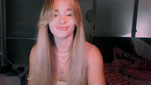 Snapshot of Eva_Jaya chatting on October 18, 2025, 11:34 am Eva Jaya online show from October 18, 2025, 11:34 am