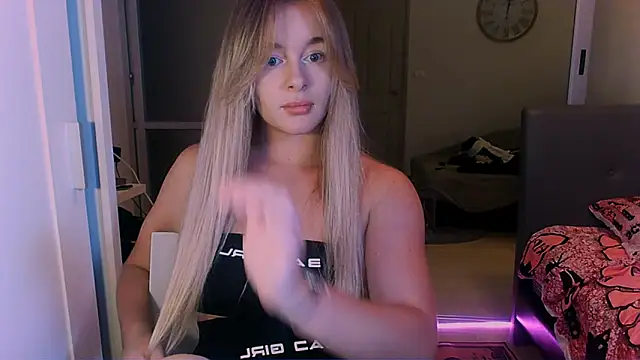 Snapshot of Eva_Jaya chatting on October 24, 2025, 12:15 pm Eva Jaya online show from October 24, 2025, 12:15 pm