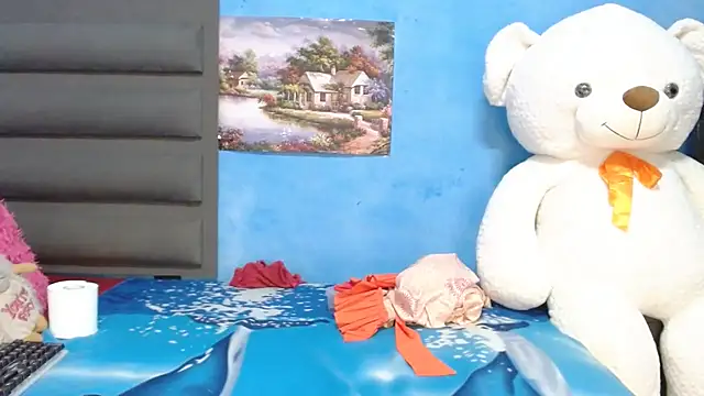 SexyMbalee online show from March 23, 2026, 2:22 am