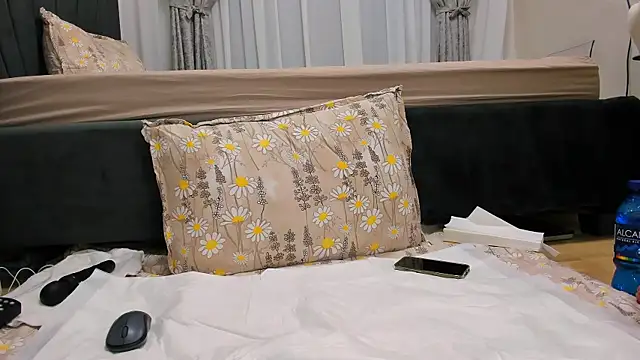 wowsquirtx online show from February 28, 2025, 7:48 am