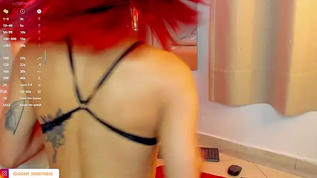 Snapshot of gloomy_sweetness chatting on October 29, 2025, 5:28 am gloomy sweetness online show from October 29, 2025, 5:28 am