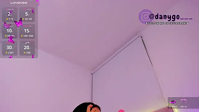 Snapshot of ZarianaEvanz chatting on October 21, 2025, 11:04 pm ZarianaEvanz online show from October 21, 2025, 11:04 pm