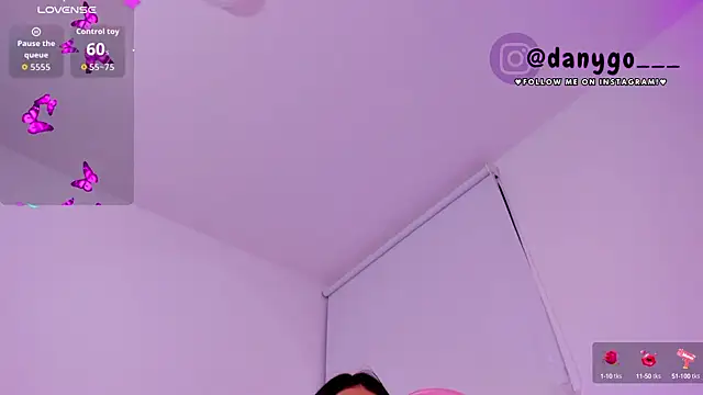 ZarianaEvanz online show from September 17, 2025, 10:56 pm