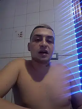 Snapshot of youngtrapboy chatting on September 16, 2025, 9:27 pm youngtrapboy online show from September 16, 2025, 9:27 pm