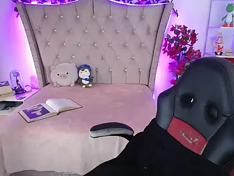 Shaddycute  online show from January 26, 2025, 7:41 pm