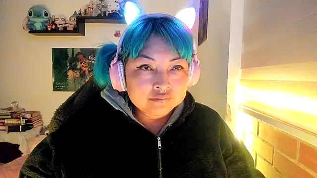 Snapshot of Shaddycute_ chatting on February 4, 2026, 12:22 pm Shaddycute online show from February 4, 2026, 12:22 pm