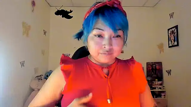 Shaddycute  online show from October 2, 2025, 10:35 pm