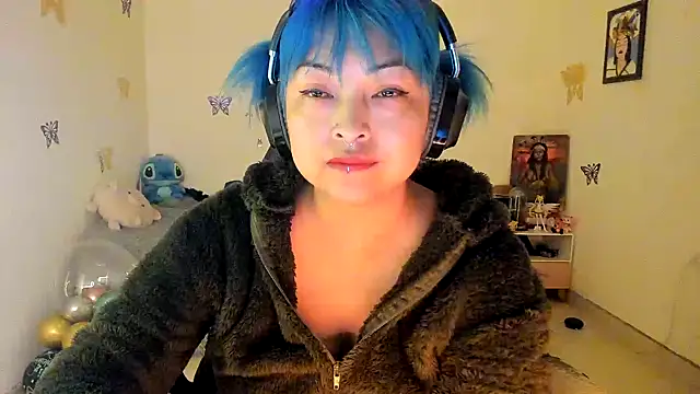 Shaddycute  online show from September 9, 2025, 10:25 am