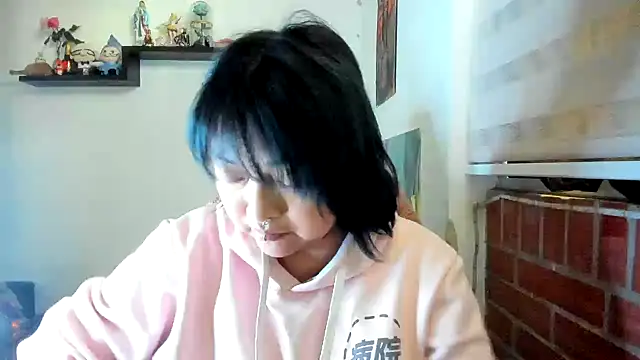 Shaddycute  online show from May 5, 2026, 1:58 pm